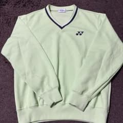 【値下げしました！】ヨネックス Vネック Sサイズのサムネイル