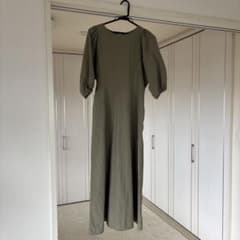 ロングワンピース カーキ 半袖 パフスリーブのサムネイル