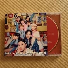 NiziU / Take a picture / Poppin' Shakin'のサムネイル