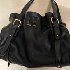 値下げ！ミュウミュウ ショルダーバッグのサムネイル