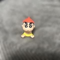 しんちゃん フィギュア 赤帽子のサムネイル