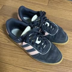 adidas スニーカー ネイビー×ピンクのサムネイル