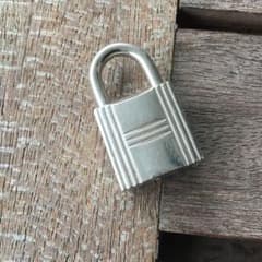 HERMES エルメス 南京錠 鍵無し No107のサムネイル