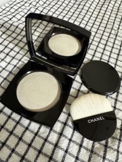CHANEL プードゥル ルミエール ホワイトオパール 40のサムネイル