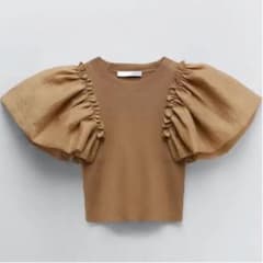 【新品未使用】パフスリーブニットトップス カットソー　ZARAのサムネイル