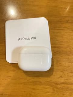 Apple AirPods Pro 充電ケースのみのサムネイル