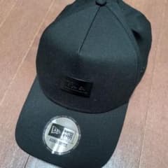 New Era ベースボールキャップ ブラック メタルプレートのサムネイル