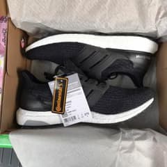 定価‼︎adidas ultra boost 3.0のサムネイル