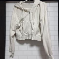 GU ミニ丈 パーカーのサムネイル