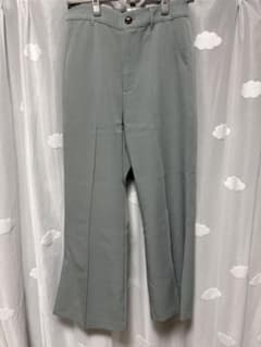 フレアパンツ ボタン付きのサムネイル