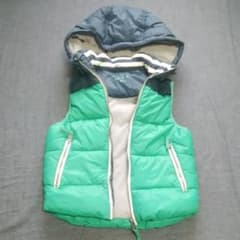 H＆M　130センチ　キッズダウンベストのサムネイル