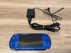 横*山様 PSP-3000 ブルー 本体 充電器付 バッテリーなし ジャンク扱いのサムネイル