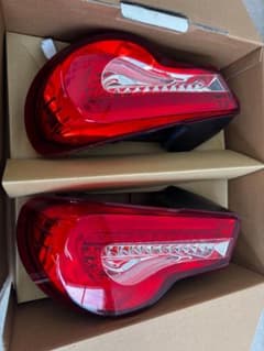 BRZ 86 バレンティーテールランプ開封済み未使用品　左右セットのサムネイル