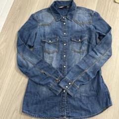 Bershka デニムシャツ 長袖のサムネイル