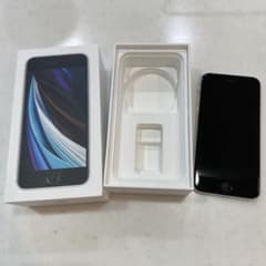 【中古】iPhoneSE 第2世代 64GB SIMフリー ホワイトのサムネイル