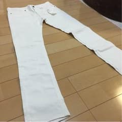 値下げ❗️新品！GOSTAR DE FUGA ☆ 白パンツ(Ｌ)のサムネイル