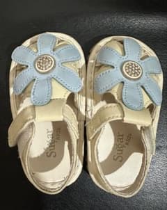 Sugar kids ベビーサンダル 花モチーフのサムネイル