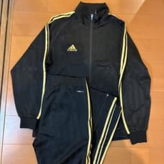 adidas ジャージ 上下セット ブラック ゴールド - メルカリ