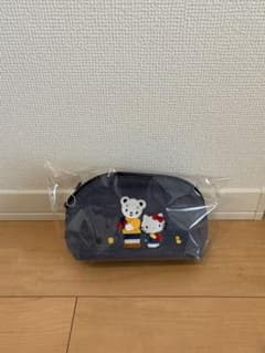 ポーチ〈ハローキティ × familiar〉 NBのサムネイル
