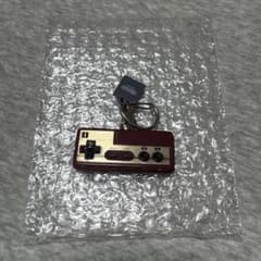 任天堂ミュージアム ファミコン キーホルダーのサムネイル