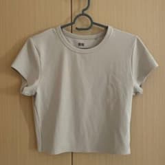 UNIQLO Airismレディース 半袖Tシャツ ベージュ Mサイズのサムネイル