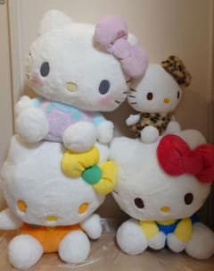 ハローキティ　ぬいぐるみ　特大　4点