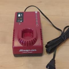 Snap-on スナップオン バッテリー充電器 CTCJ772 本体 - メルカリ
