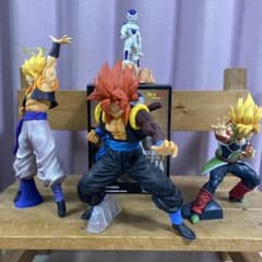 早い者勝ち‼️ドラゴンボール一番くじラストワンゴジータ　4体セット‼️のサムネイル