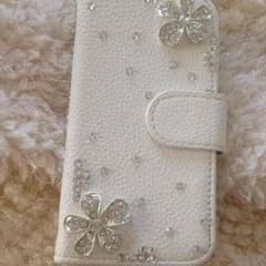 WhiteのキラキラiPhoneケース♡激安！のサムネイル