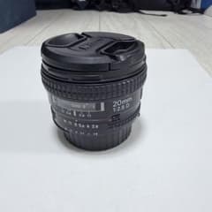Nikon AF NIKKOR 20mm f/2.8 D 単焦点レンズのサムネイル