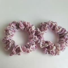 ハンドメイド かぎ針編みシュシュ 2個セットのサムネイル