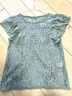 新品未使用タグ付 GU ジーユー Women レースラッフルデザインT グリーンのサムネイル