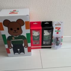 BE@RBRICK 7-11 ベアブリック400%＆ハローキティ4点セット - メルカリ