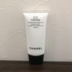 CHANEL シャネル CCクリームN21のサムネイル