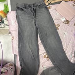 グレー デニムパンツ ストレートのサムネイル