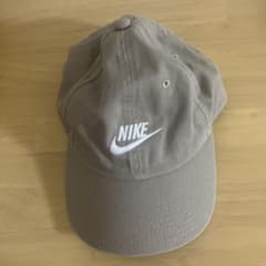 Nike ベージュ キャップのサムネイル
