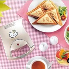 【ピノすけさん専用】新品未使用☆ハローキティ ホットサンドメーカー☆のサムネイル