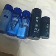 KOSE、資生堂の化粧セットのサムネイル