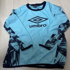 4☻zk 様専用　umbro サッカー ピステ 150のサムネイル