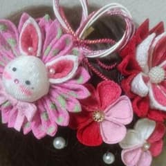 つまみ細工 髪飾り うさぎのサムネイル