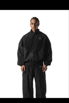 k*8様 【完売品】 LYFT V-FORM OVERSIZE セットアップ M 完売品】LYFT V-FORM OVERSIZE セットアップ L 新品 - メルカリ