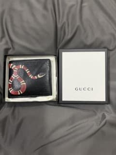 GUCCI 二つ折り財布のサムネイル
