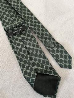 男性のネクタイ GUCCIのサムネイル
