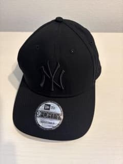 NEW ERAキャップ9FORTY ニューヨークヤンキース　ブラックのサムネイル