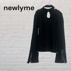 NewlyMe Keyhole Neck Black Mellow Frill Tight M Knit Cotton