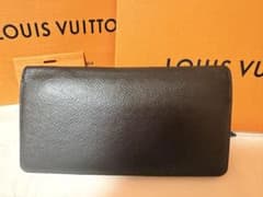 【超美品】LOUIS VUITTON タイガ 長財布 ブラックのサムネイル