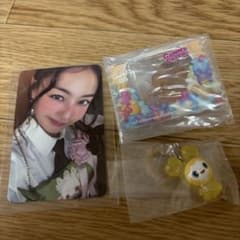 TWICE ジヒョ　ジブリー　トレカ　めじるしチャーム
