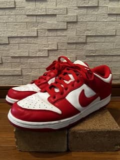 Nike Dunk Low ユニバーシティレッドのサムネイル
