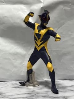 期間限定ウルトラマン シャドー 　　　　　　　　　　ルミナスユニット付き！！のサムネイル