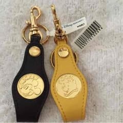 レア！ミッキーとプーさんのキーリング 新品未使用のサムネイル